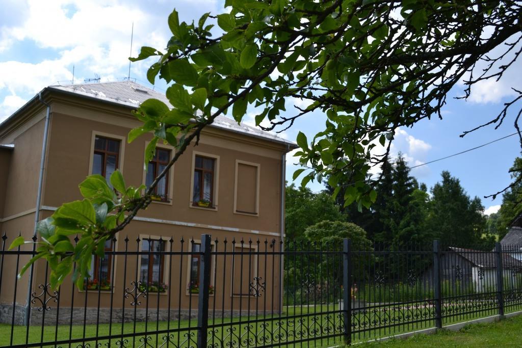 Pension Stara Skola Vysoke Zibridovice Zewnętrze zdjęcie